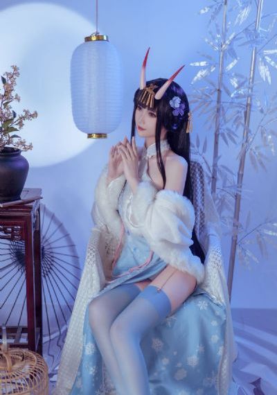 诱人的年轻的秘书2