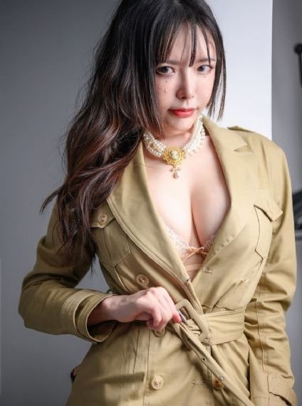 《偷窥女教师》在线观看