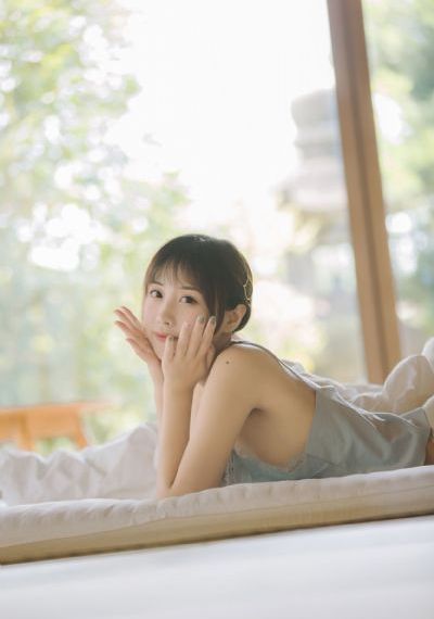 危险关系教授和女大学生