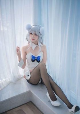 尹律相识